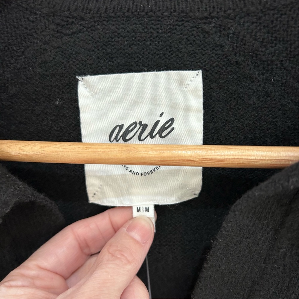 Aerie V-Neck Collar Sweater Long Sleeve Black White Stripes Women’s NWT Size M - Picture 6 of 11